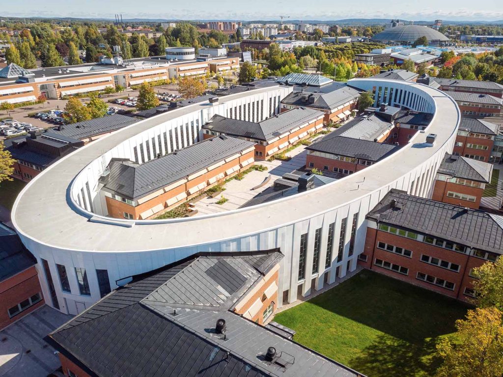 Trafikverkets elliptiska nybyggnad i limträ